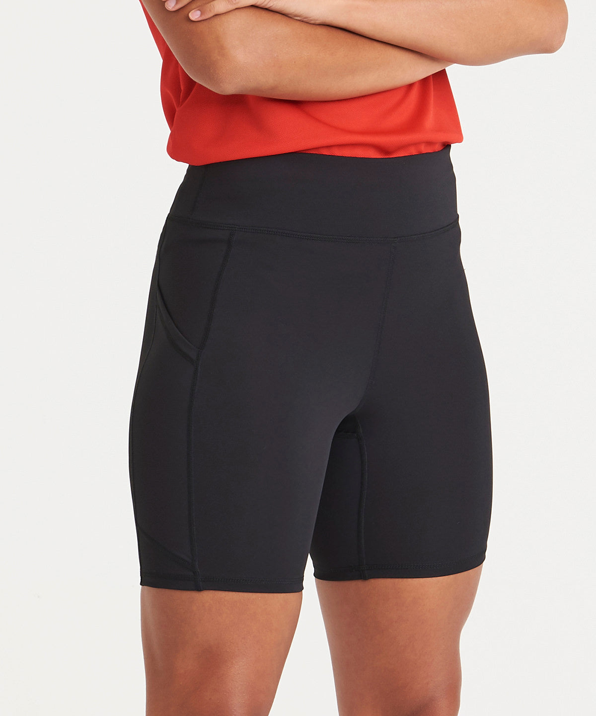 Women’s recycled tech shorts