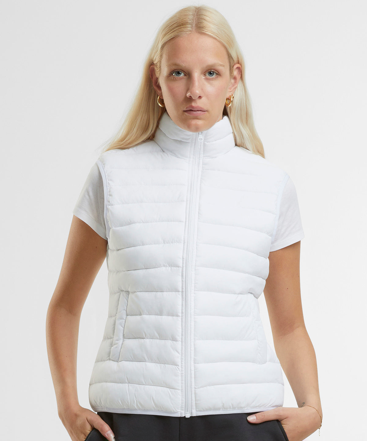 Women’s light puffer vest