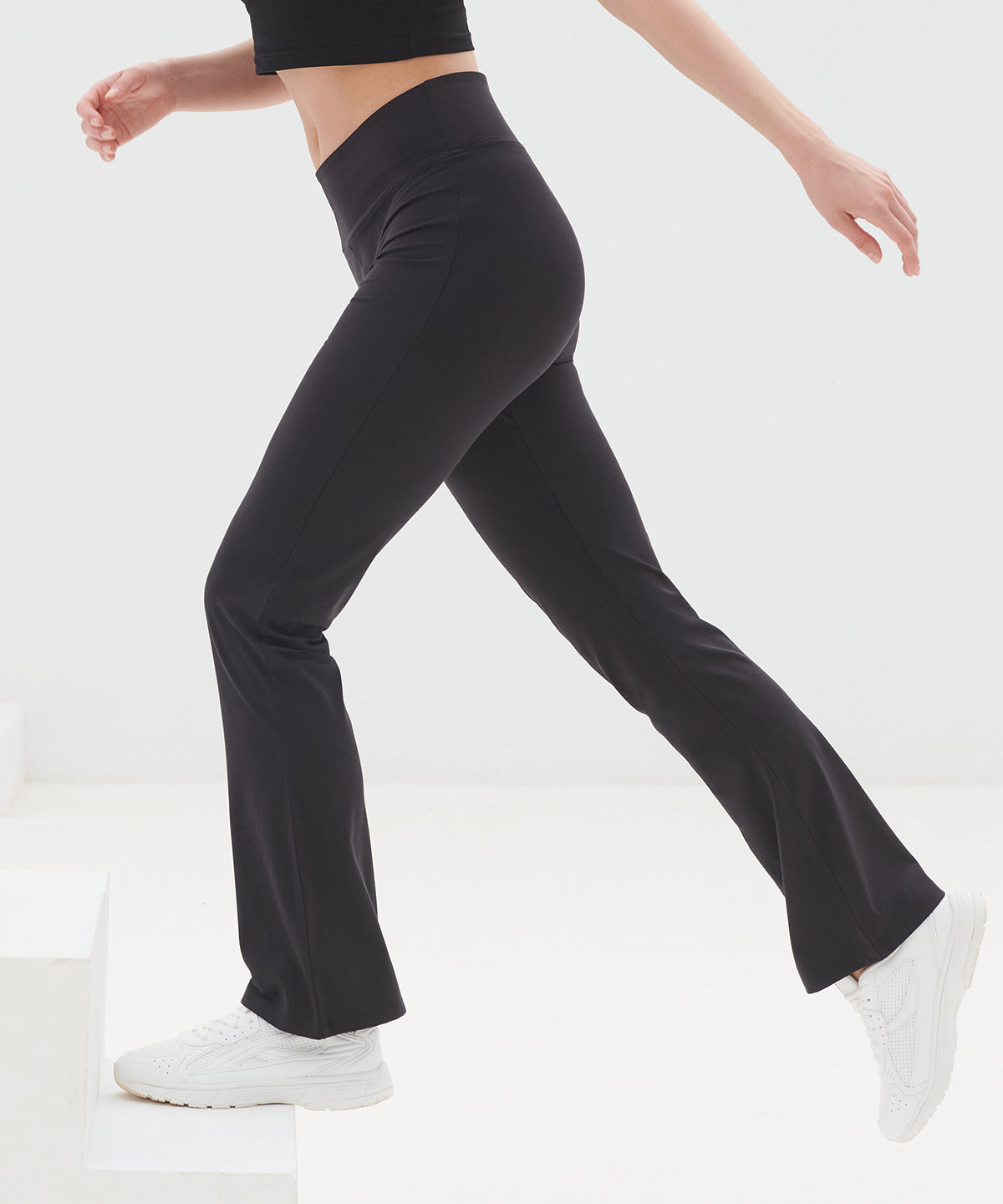 Women’s flared leggings